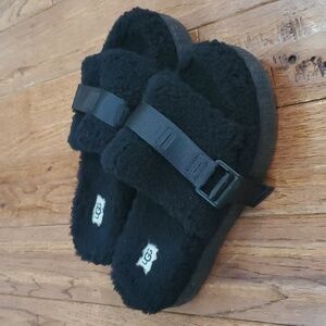 Ugg Oh Flaffita shearling black slides